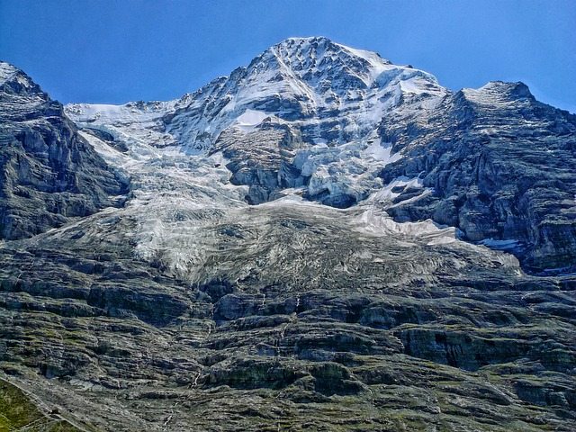JT Holmes Skis Off The Eiger In The Swiss Alps The Eiger - Pixabay