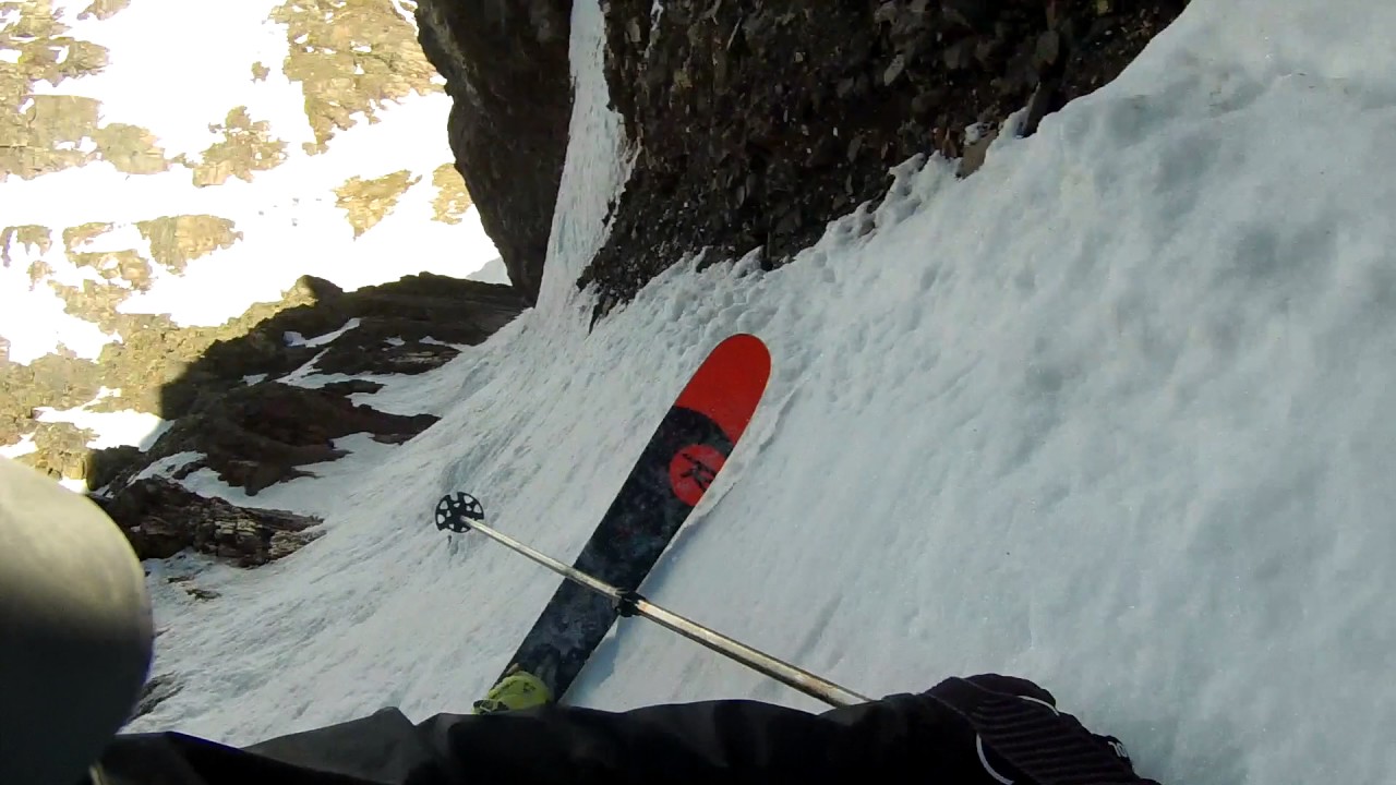 Losing A Ski In 57 Chevy On Beartooth Pass Doesn’t Look Like Fun