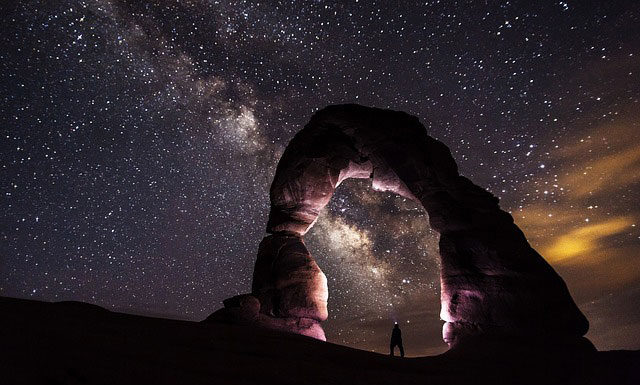 This Week’s Mountain News – April 16-22, 2018 Delicate Arch, Arches National Park | Pixabay Image