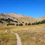Approaching Expedition Pass via the Sentinel Creek Trail amountainjourney.com