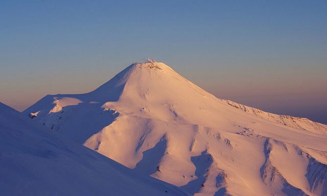 This Week’s Mountain News – October 23-29, 2017 Avachinsky Volcano, Kamchatka, Russia | Pixabay Image