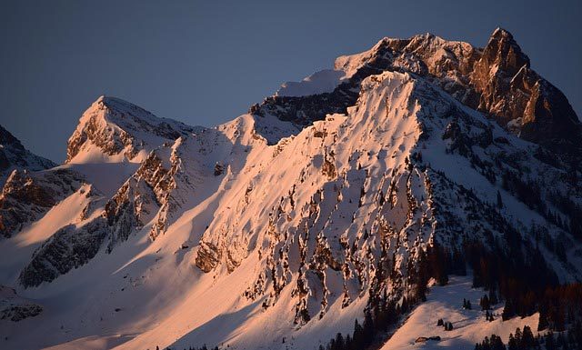 This Week’s Mountain News – November 6-12, 2017 Alpenglow | Pixabay Image