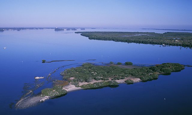 13 Smallest Wilderness Areas In The United States By Gentry, George (U.S. Fish and Wildlife Service) - http://images.fws.gov, Public Domain, Link
