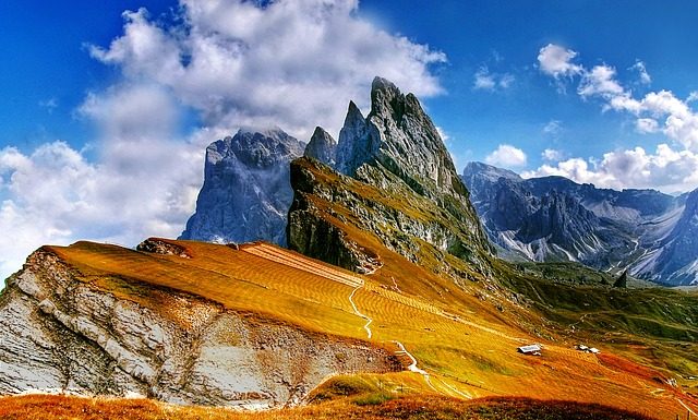 This Week’s Mountain News – November 19-25, 2018 Dolomites, Italy | Pixabay Image