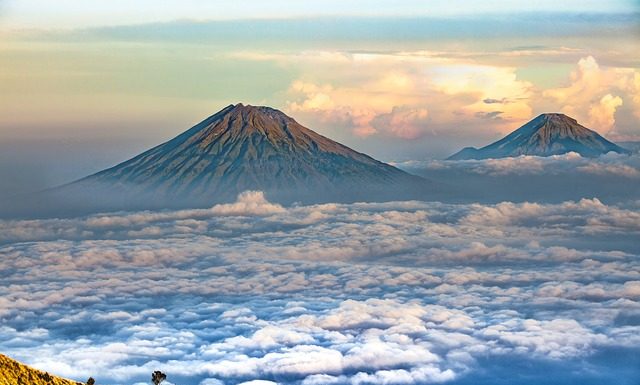 This Week’s Mountain News – October 29-November 4, 2018 Mount Sindoro, Central Java, Indonesia | Pixabay Image